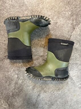 Stonz West All Season Boots - 5T